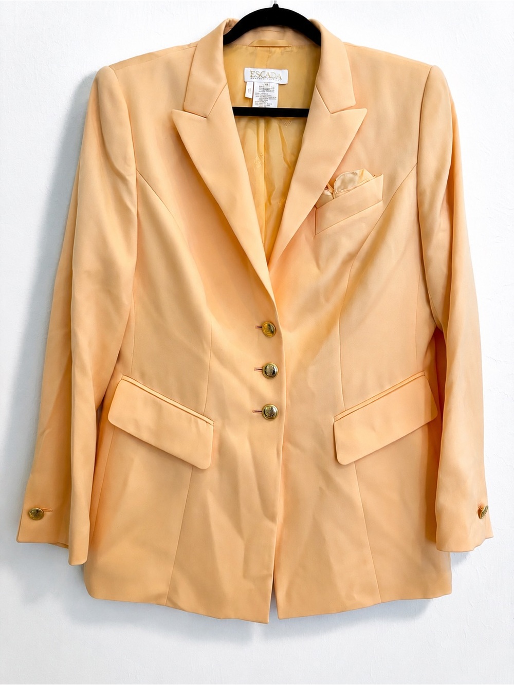 Vintage ESCADA Margaretha Ley Peach Blazer Gold Crest Buttons EU 44